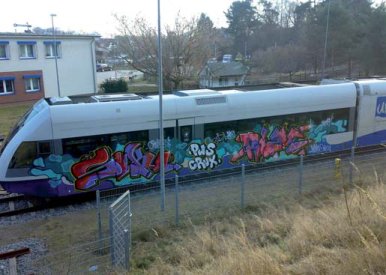 Für Graffiti an den Fahrzeugen gilt bei uns eine eiserne Regel: Fahrzeuge mit Graffiti werden sofort aus dem Verkehr gezogen, die Graffiti werden beseitigt. 